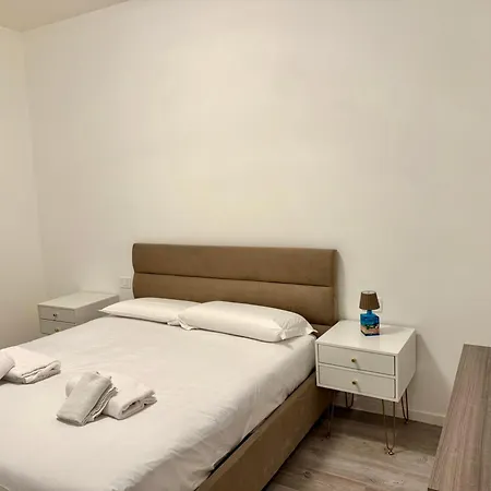 Seventh Floor 5 Min From San Siro-3